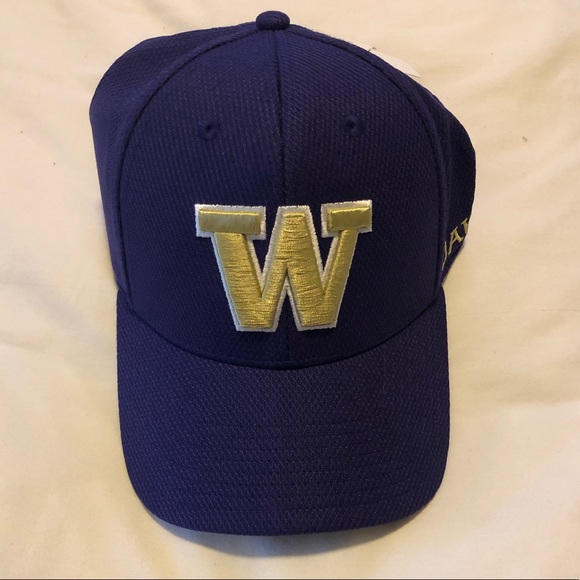Uw Huskies Adidas Baseball Hat 
